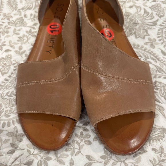 Women’s flat sandals - Picture 2 of 5